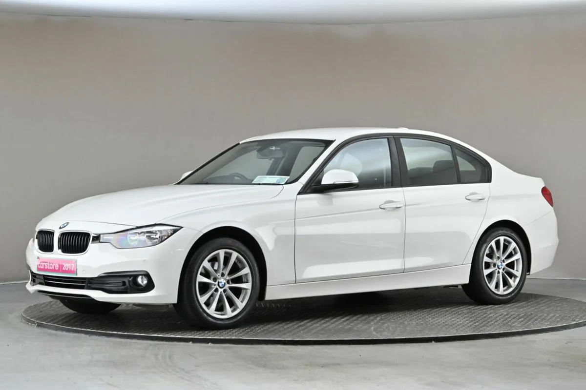 BMW 3-Series 318D SE **FULL LEATHER**SAT NAV**PARK - Image 4