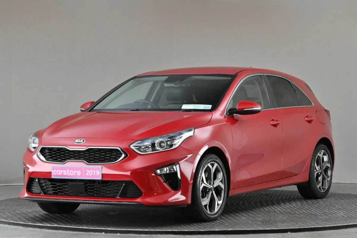 Kia Ceed 1.0 K4 6SPD **HALF LEATHER**CARPLAY**REVE - Image 3