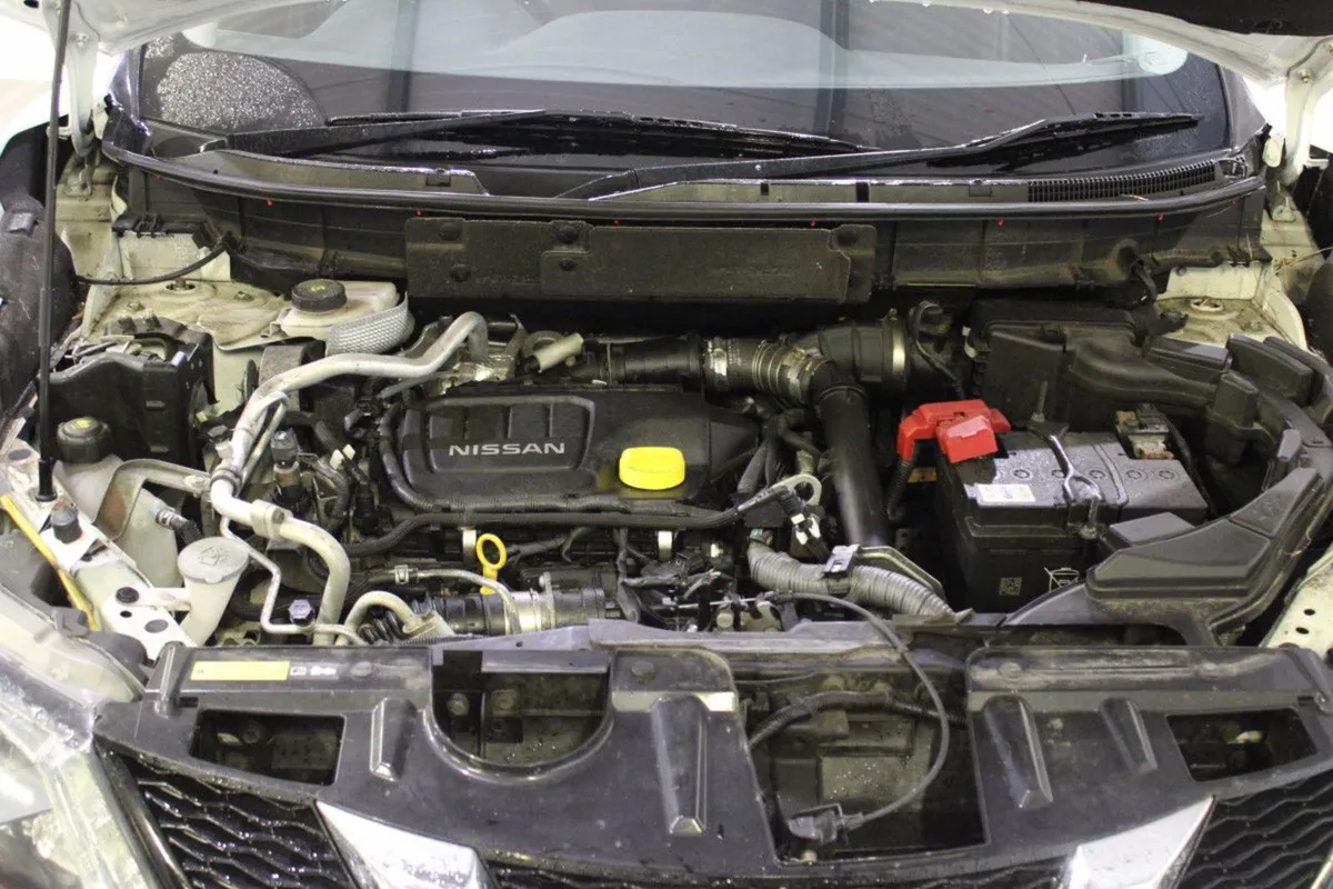 Nissan X-Trail Van 1.6 Diesel/ Manual - Image 4