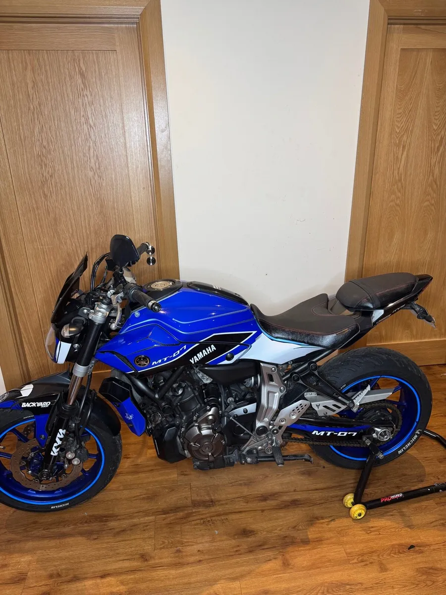 Yamaha MT07 2015 - Image 2