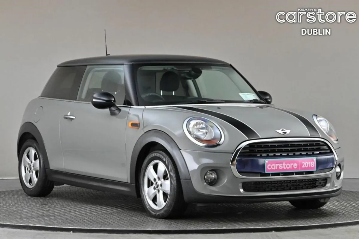 Mini Cooper 1.5 D 6SPD **BITONE ROOF** - Image 1