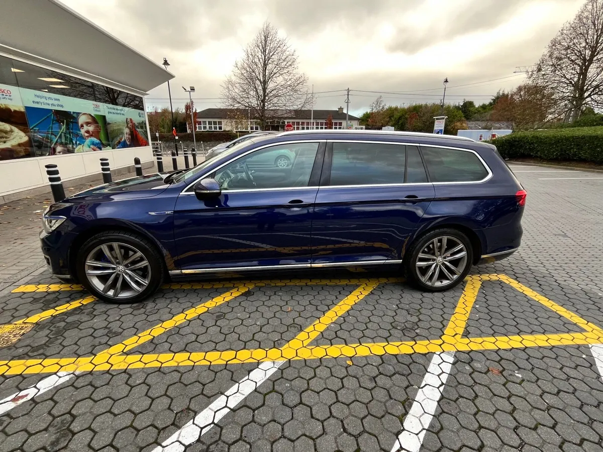 Volkswagen Passat 2018 - Image 3