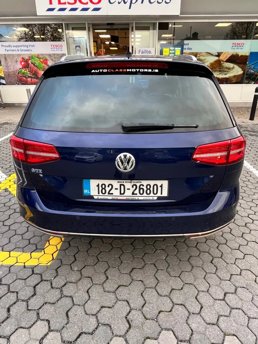 Volkswagen Passat 2018 - Image 4