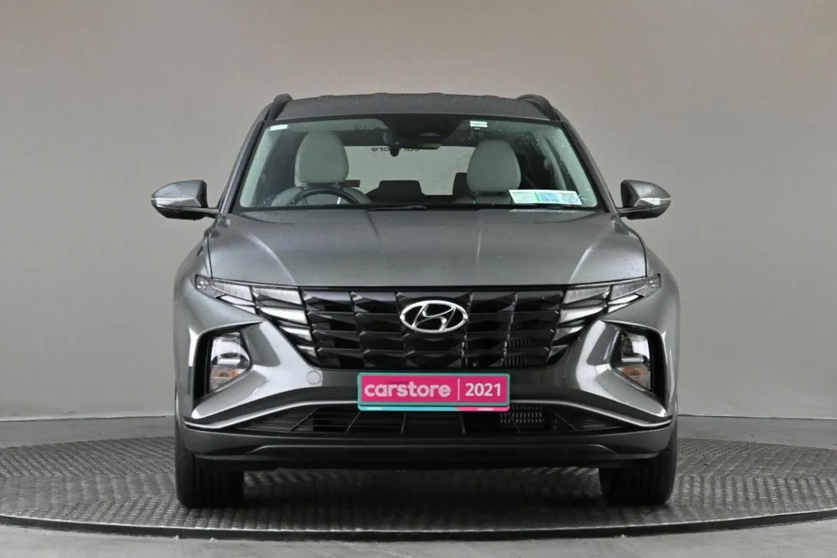 Hyundai Tucson 1.6 D EXECUTIVE 6SPD **FULL BEIGE L - Image 2