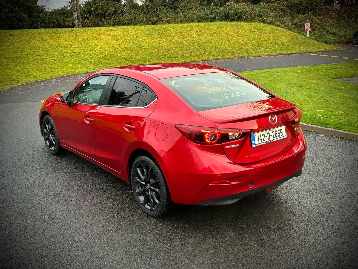 142 Mazda 3 Skyactive Luxury Diesel 2.2 Manual - Image 3
