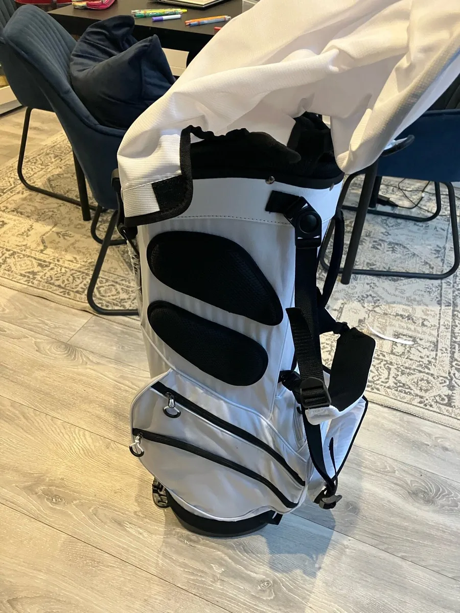 Livsin Golf stand Bag New - Image 3