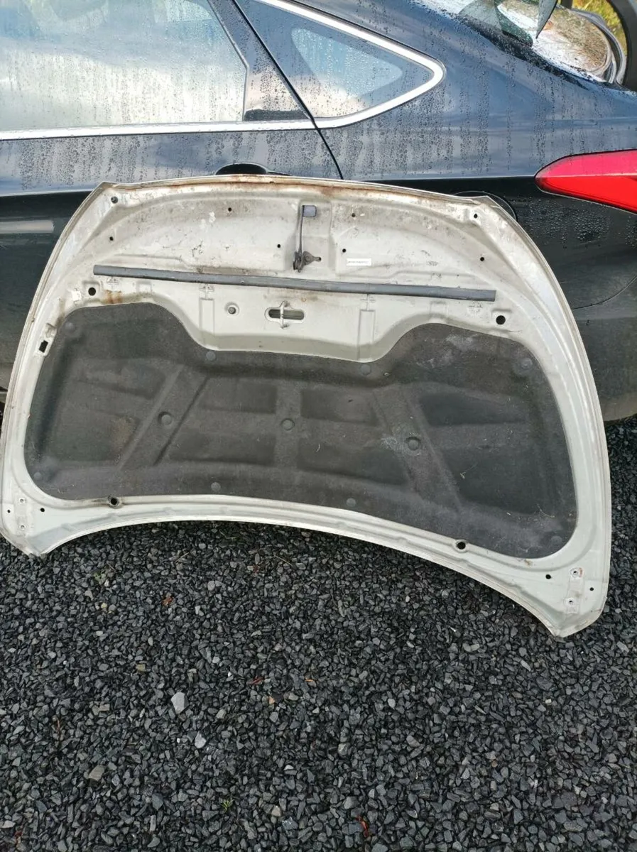 Car Bonnet Hyundai ix35 SUV - Image 3