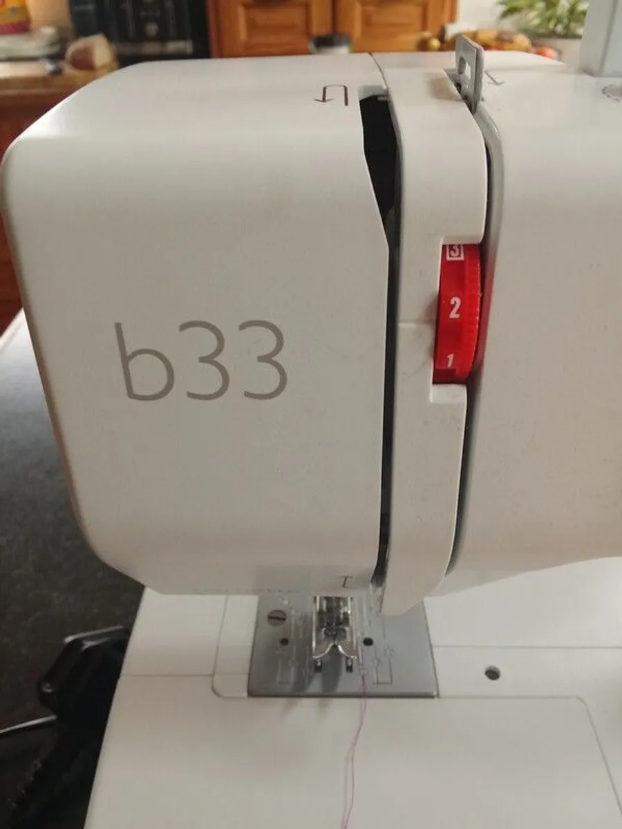Bernette B33 Sewing Machine - Image 3