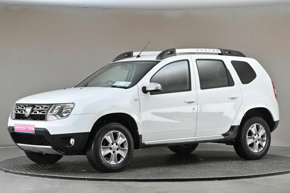 Dacia Duster 1.5 DCi SIGNATURE 110BHP 6SPD **AIR C - Image 4