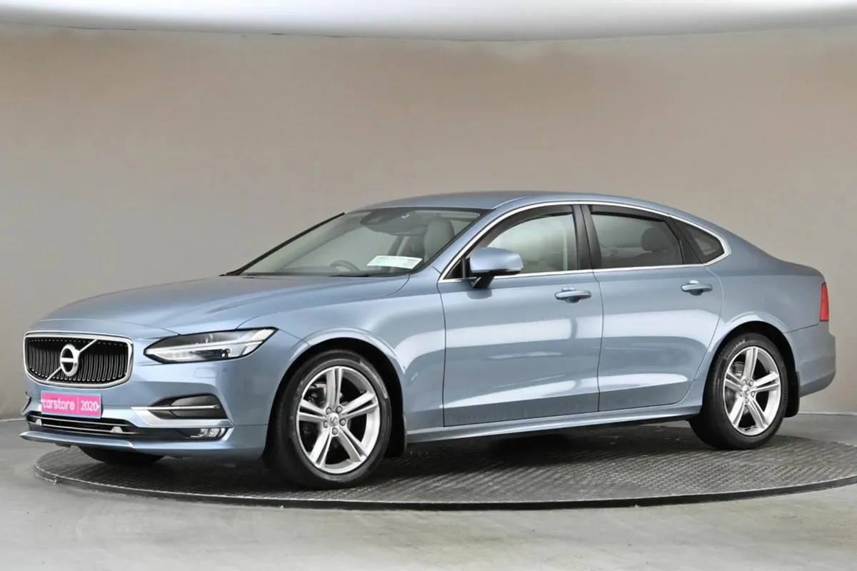 Volvo S90 2.0 D4 190BHP MOMENTUM **FULL BEIGE LEAT - Image 4