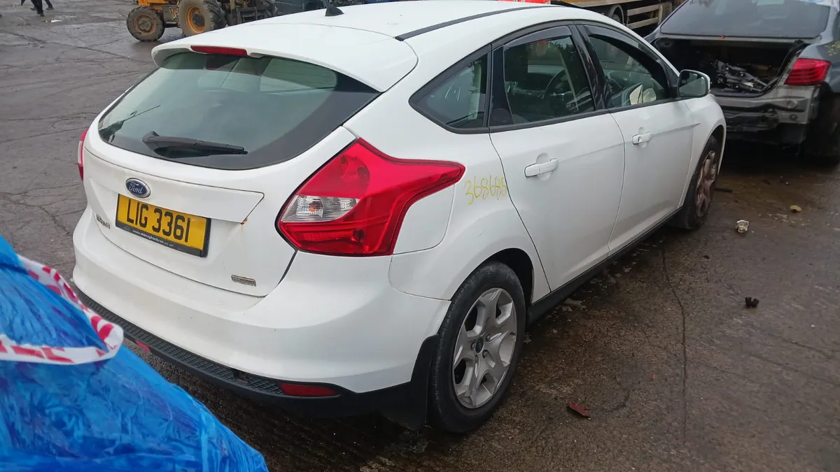 Breaking 2013 Ford focus 1.0 eco boost - Image 3