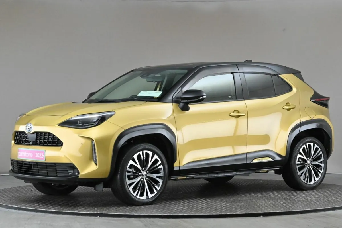 Toyota Yaris Cross 1.5 HYBRID **BI-TONE ROOF**360 - Image 4