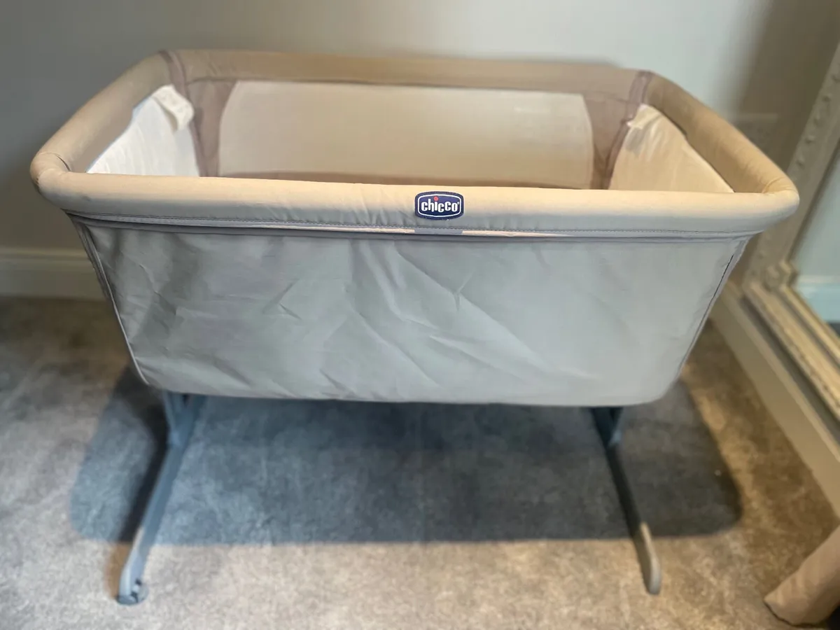 Chicco Next to me Cot - Image 1