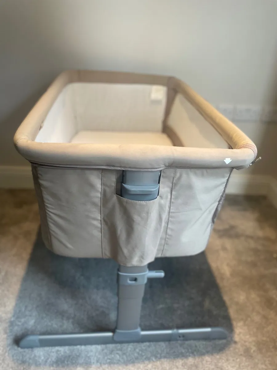 Chicco Next to me Cot - Image 2