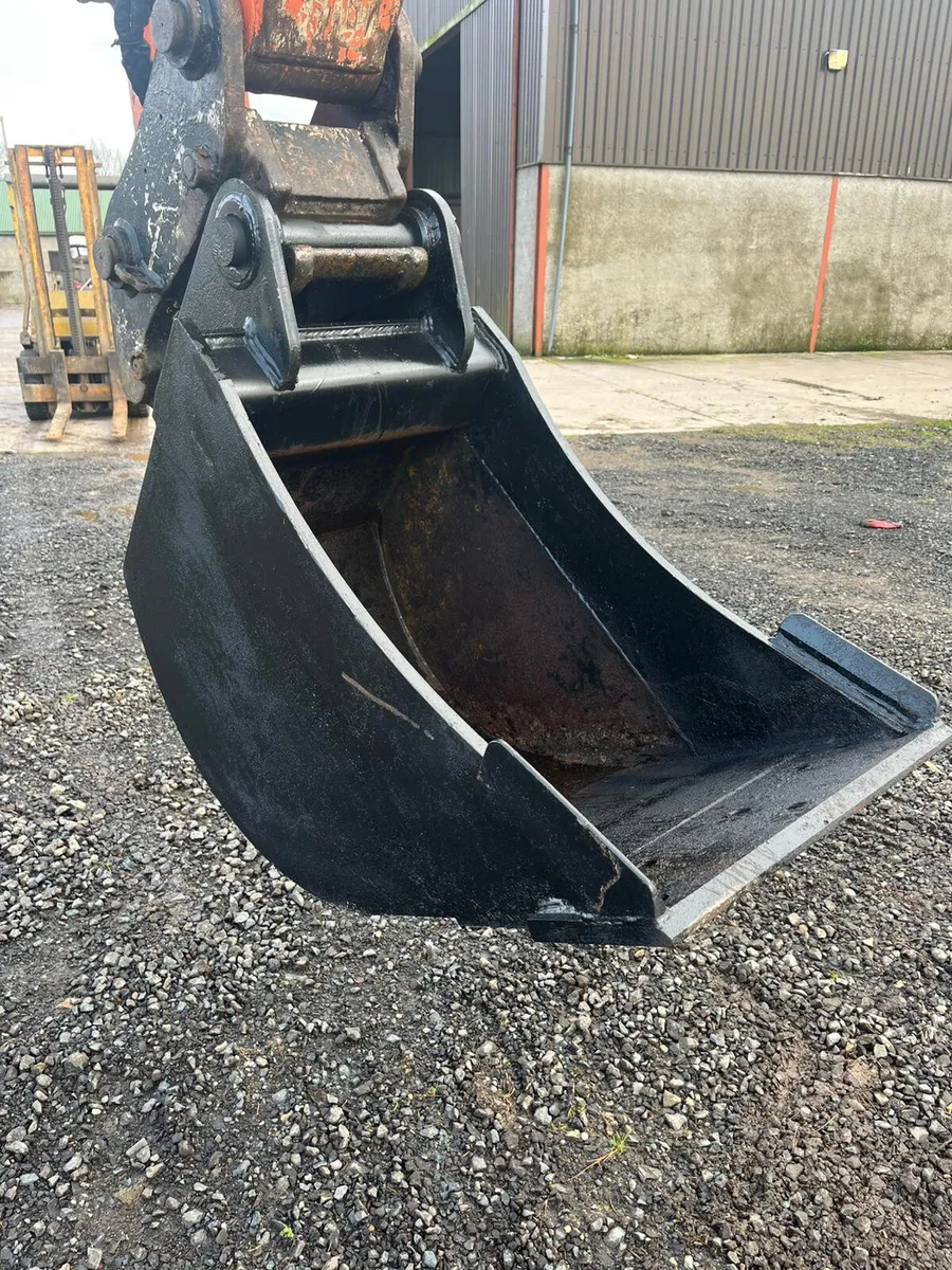 13T Scott 600mm/2ft Digging Bucket 65mm Pins - Image 1