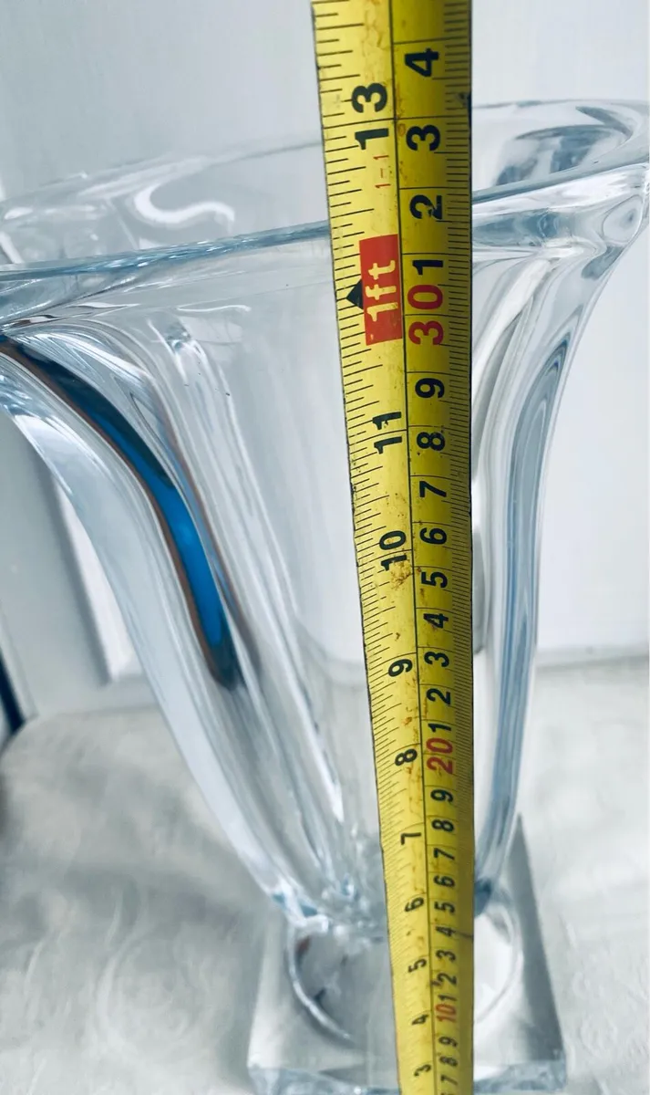 Tipperary Crystal Tempest 13 inch Vase - Image 3