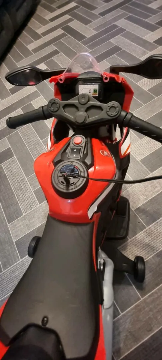 Honda kids bike - Image 4