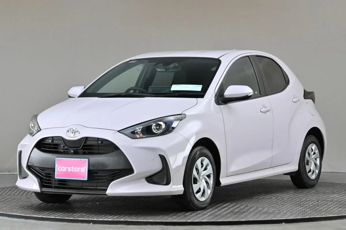 Toyota Yaris 1.0 AUTO PETROL **9"ANDROID CAR PLAYE - Image 3