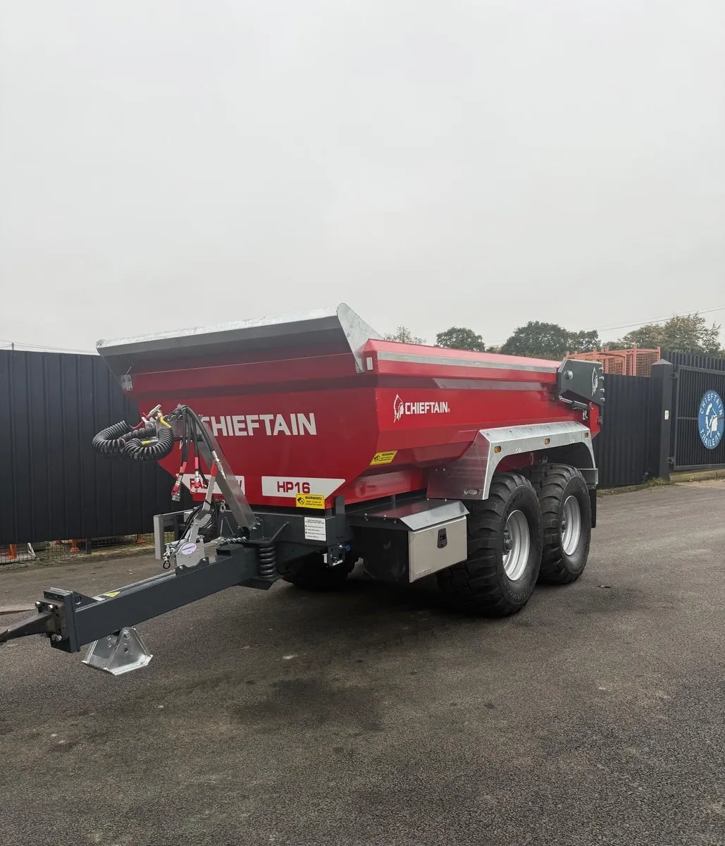 16T half pipe dump trailer - Image 4