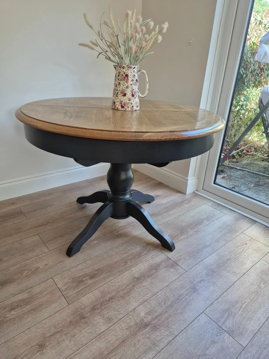 Extendable Dining Table - Image 1