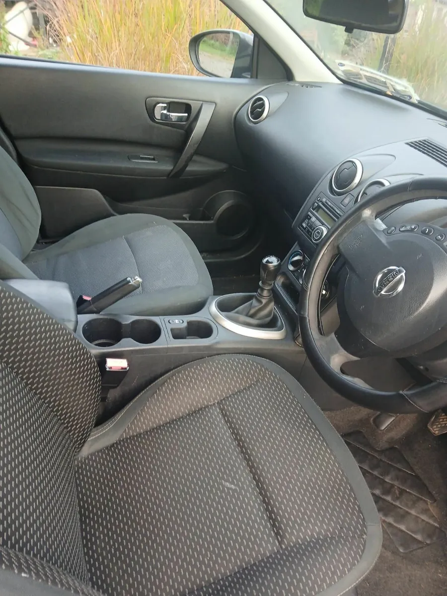 Nissan Qashqai+2 2011 - Image 2