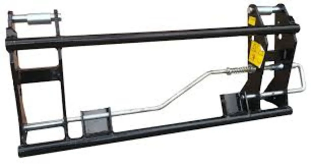 Loader frames and implement brackets - Image 1