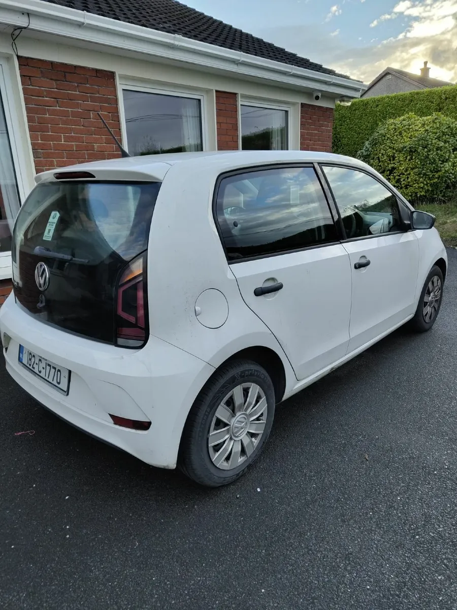 Volkswagen up! 2018 - Image 3