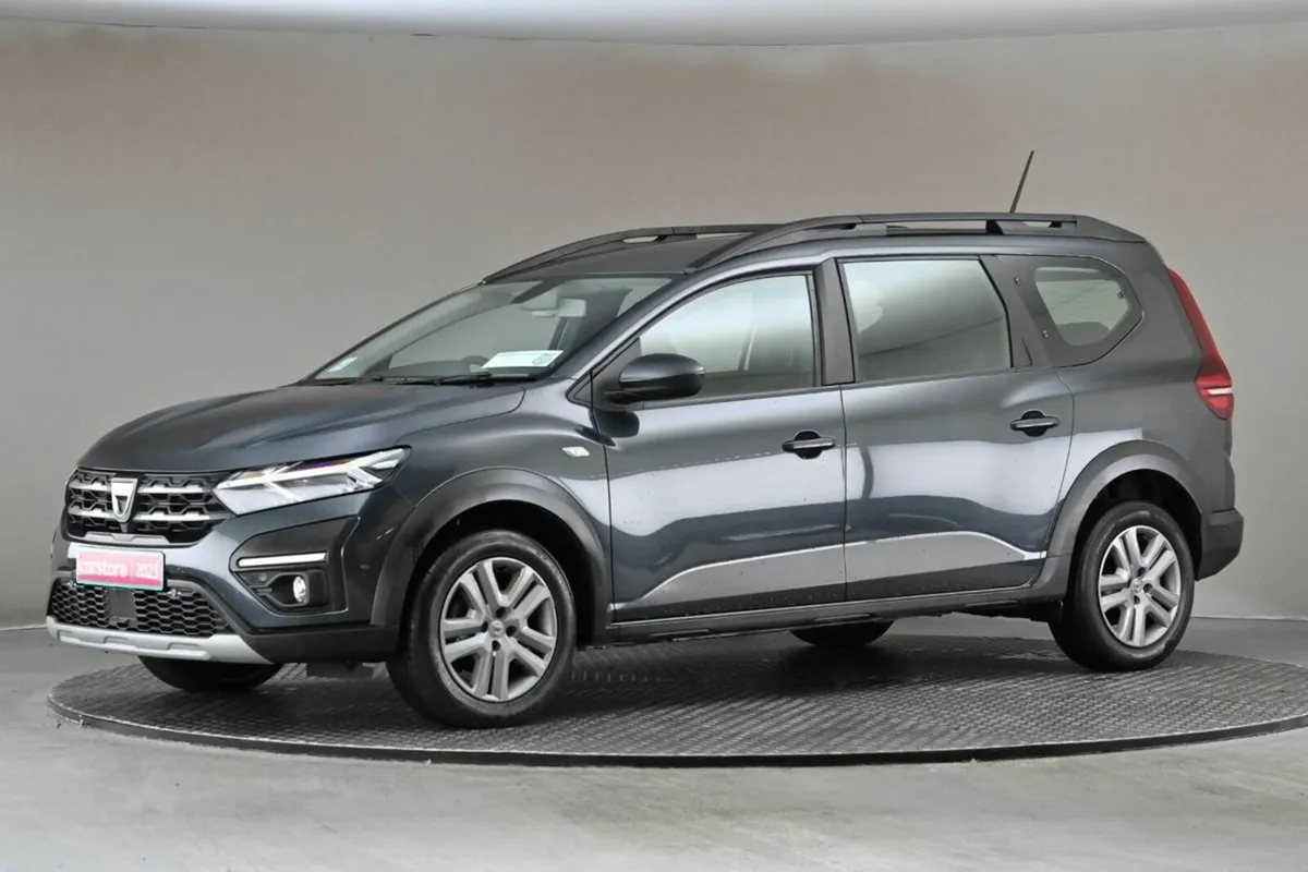 Dacia Jogger *JAN 2026 PRICE NOW*1.0 TCE 110BHP CO - Image 4