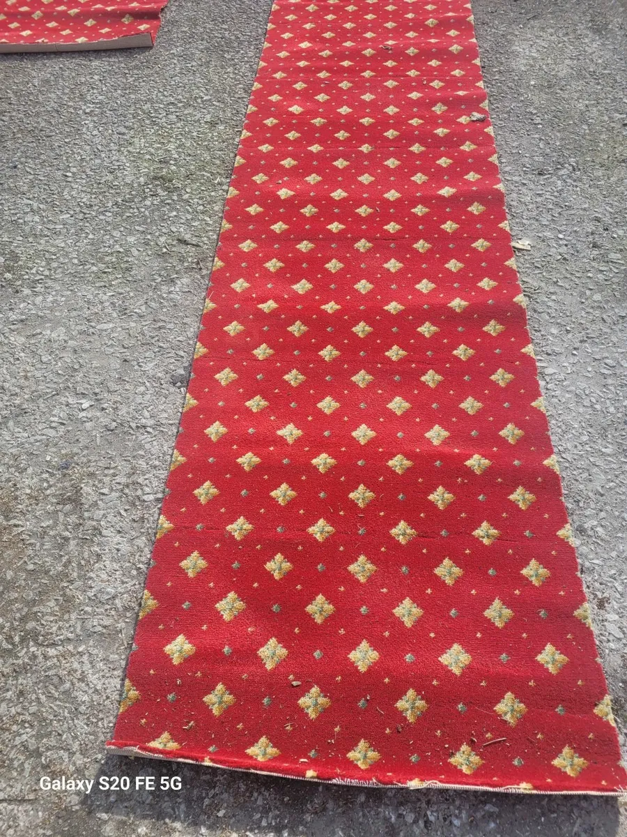 Carpet stairs and landing - Image 3