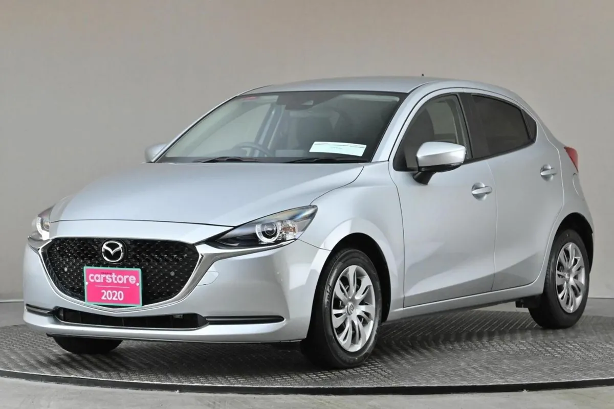 Mazda Mazda2 1.5 AUTO SKYACTIVE  **REVERSE CAM**RE - Image 3