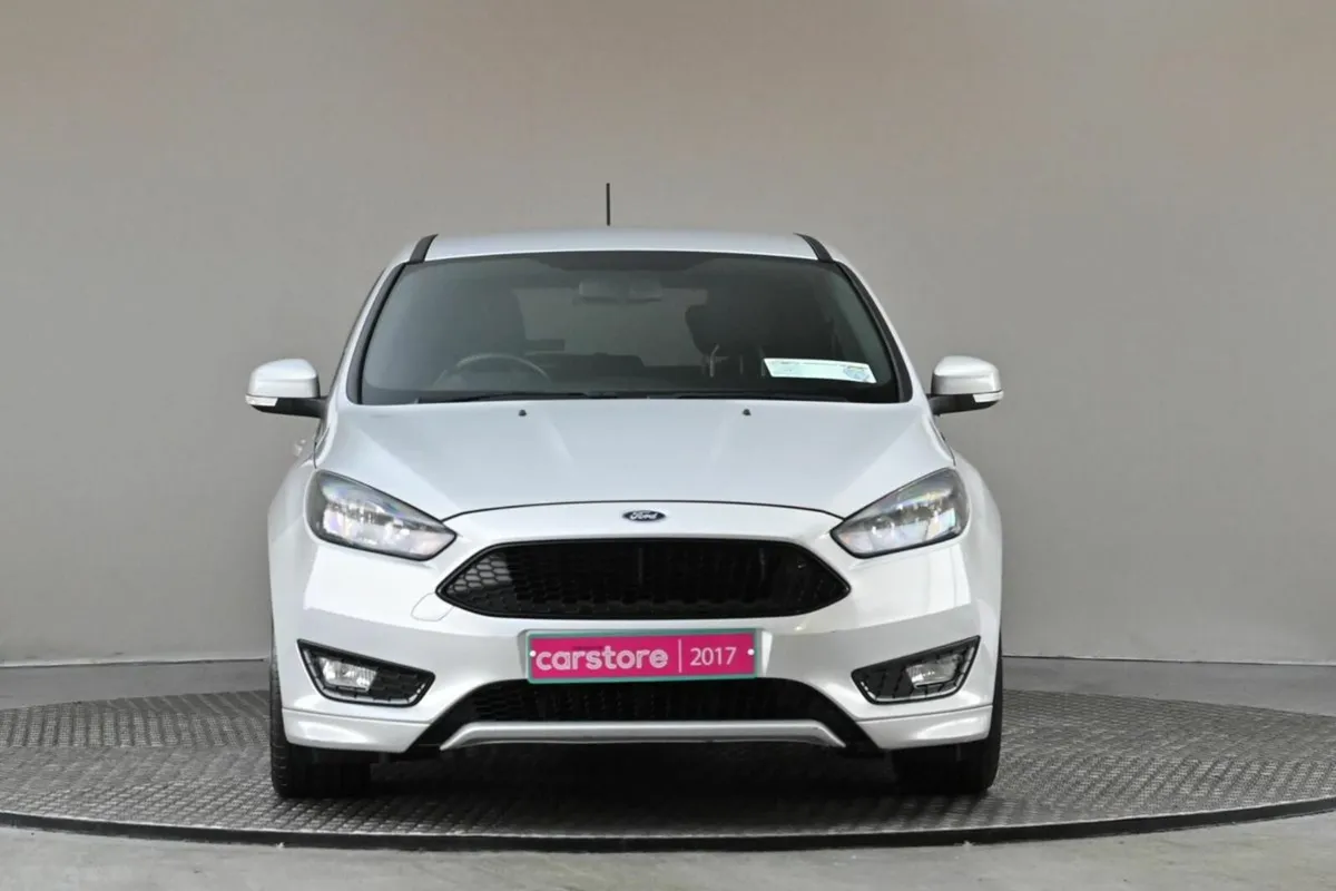 Ford Focus 1.0 ECOBOOST ST-LINE 125BHP AUTO - Image 2