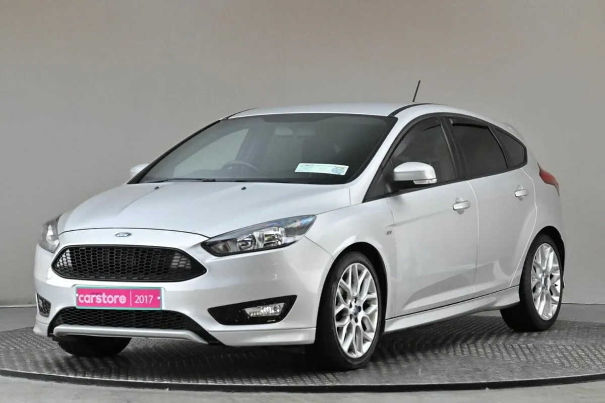 Ford Focus 1.0 ECOBOOST ST-LINE 125BHP AUTO - Image 3