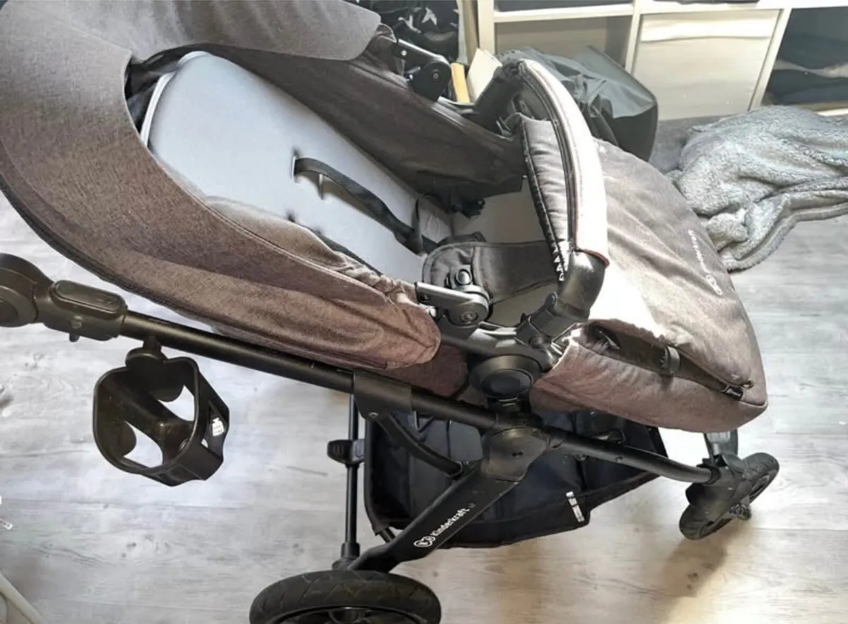 Kinderkraft Pram - Image 3
