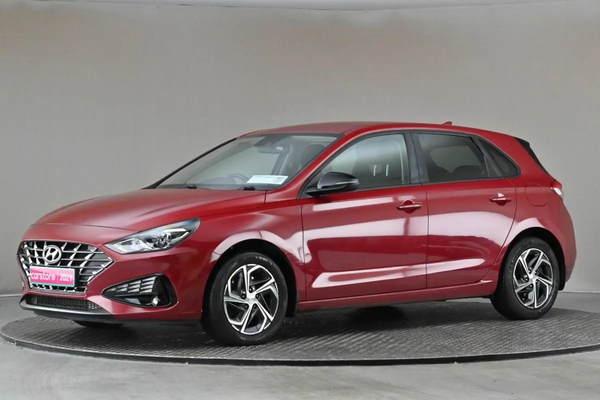 Hyundai i30 1.6 D 6SPD DELUX **REVERSE CAM**CARPLA - Image 4