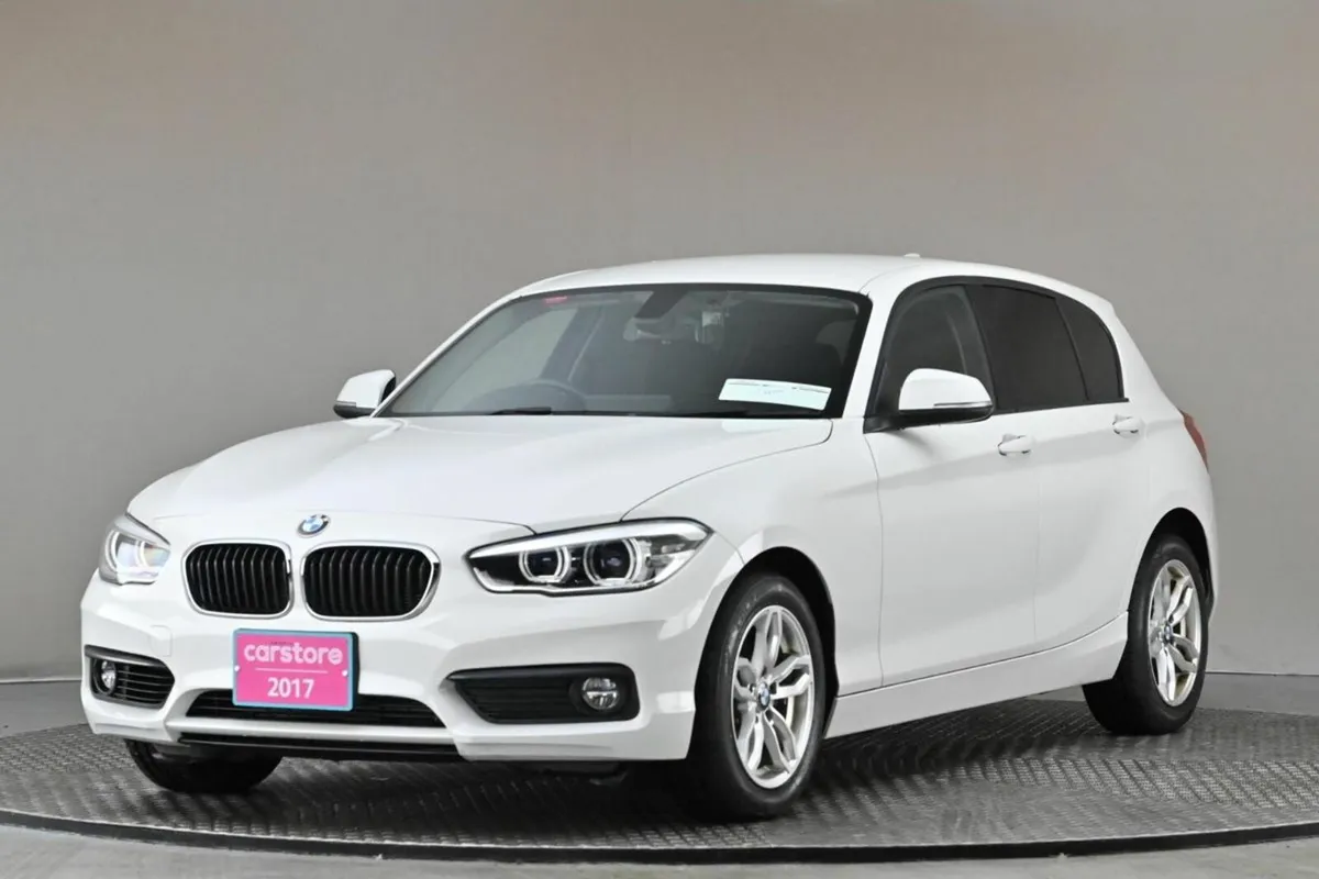 BMW 1-Series 118i AUTO **REVERSE CAM**REAR PARK SE - Image 3