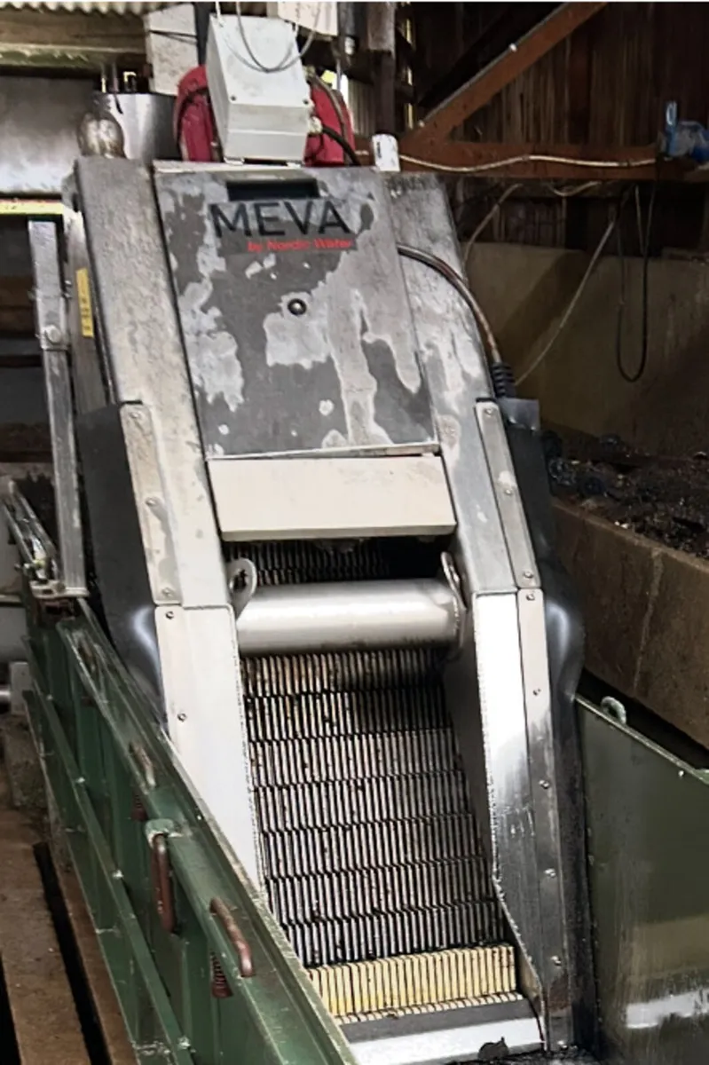Meva inlet screen for debris removal - Image 2