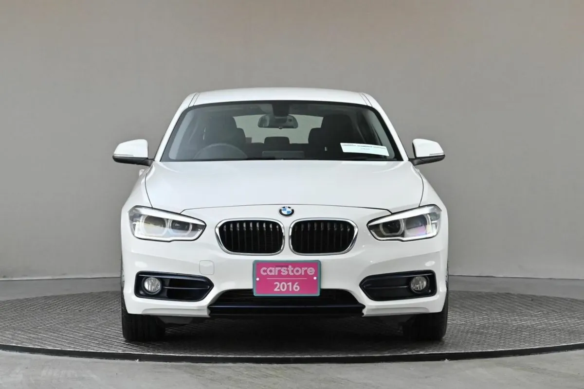 BMW 1-Series 118i AUTO **REVERSE CAM**REAR PARKING - Image 2