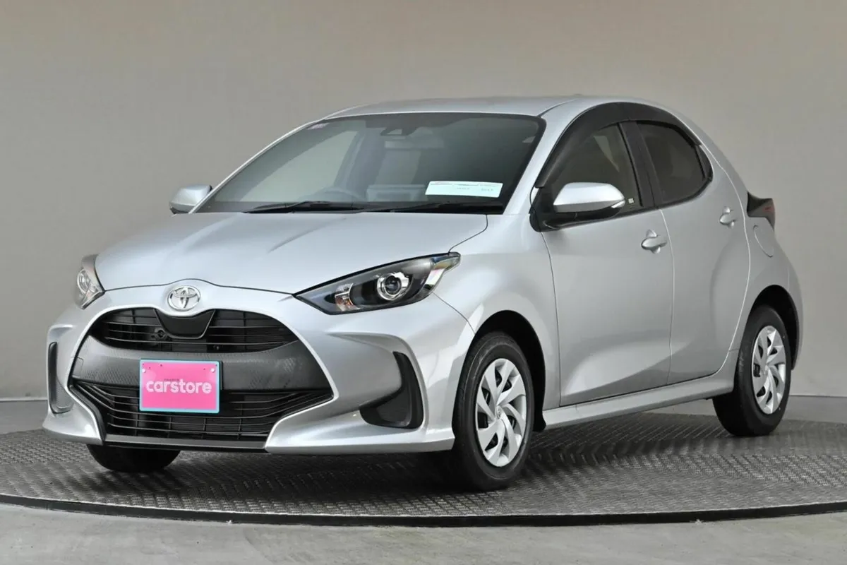 Toyota Yaris 1.0 AUTO PETROL **9"ANDROID CAR PLAYE - Image 3