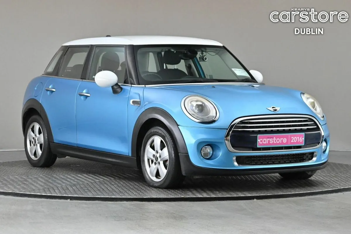 Mini Cooper 1.5 COOPER AUTO 5DR **REVERSE CAM**REA - Image 1