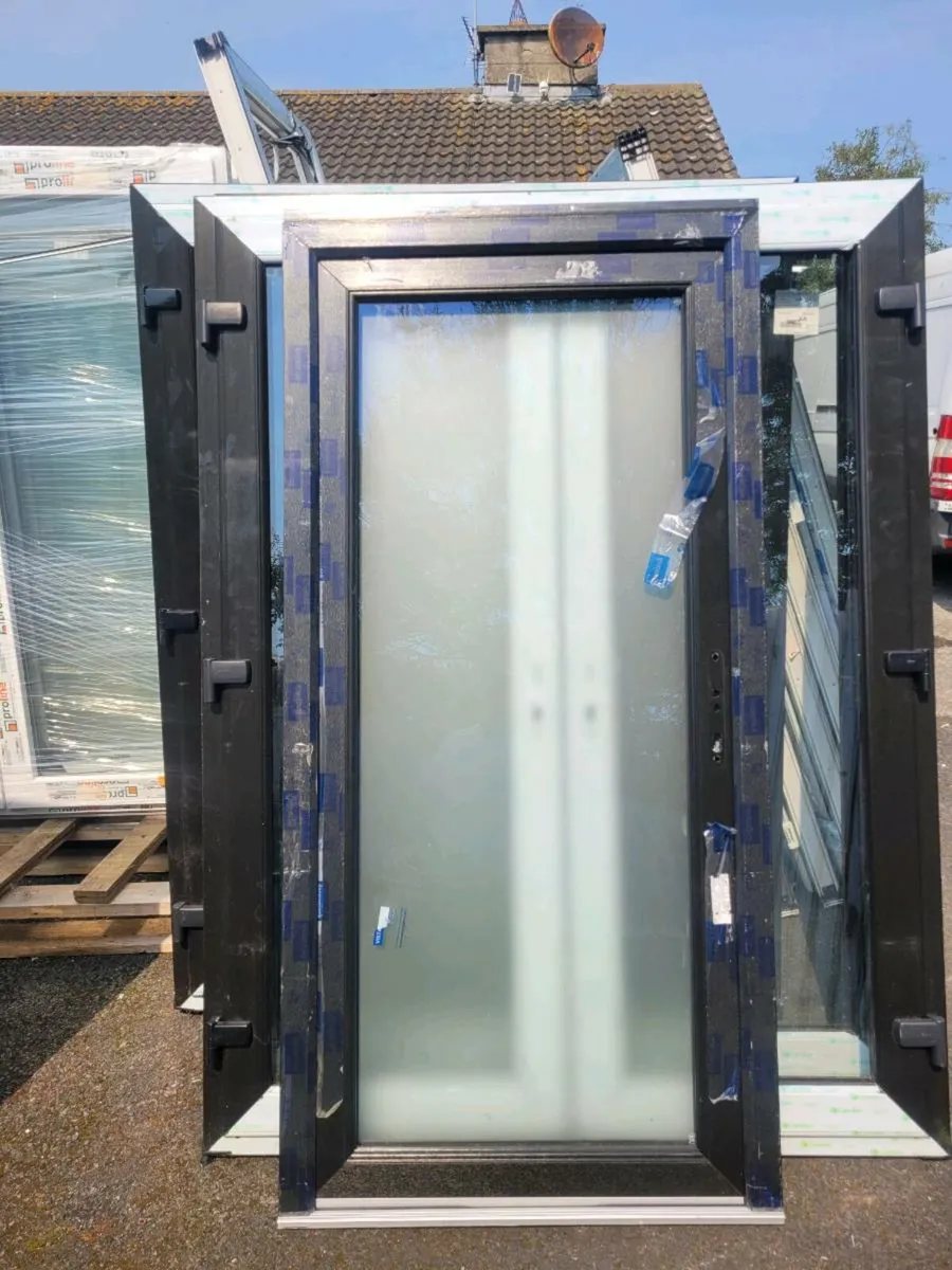 Toms pvc doors D22PP30 - Image 1