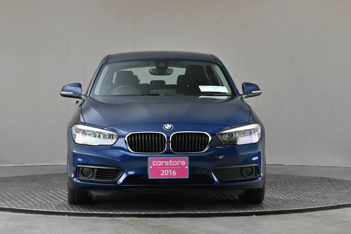 BMW 1-Series 118i AUTO **REVERSE CAM**REAR PARK SE - Image 2
