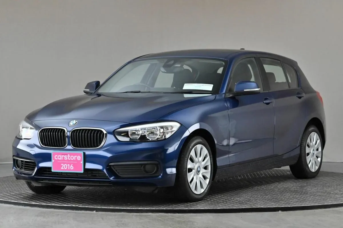 BMW 1-Series 118i AUTO **REVERSE CAM**REAR PARK SE - Image 3