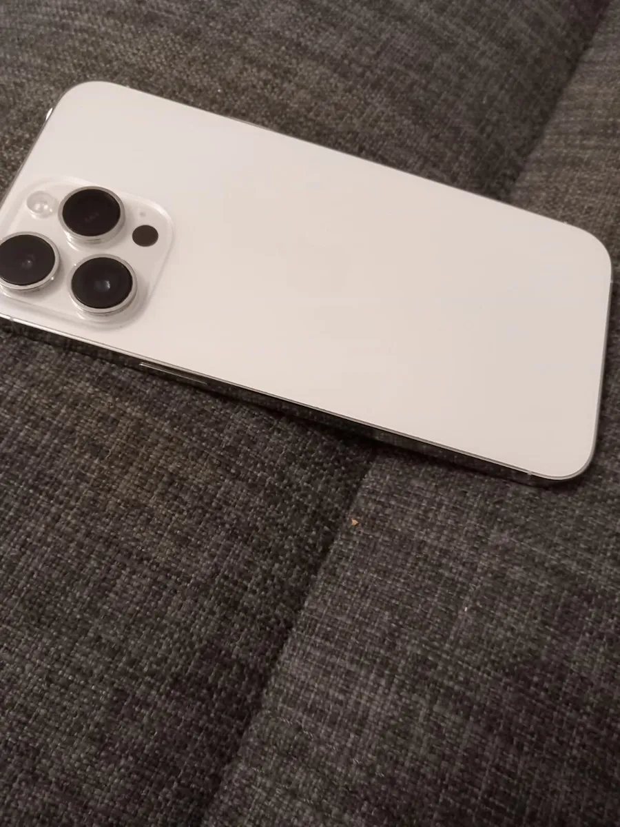 iPhone pro max - Image 1