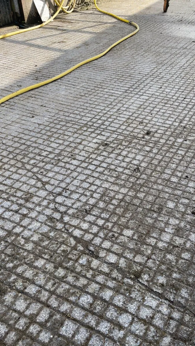 CONCRETE GROOVING