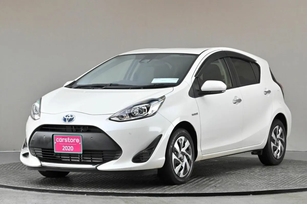 Toyota Aqua  **ANDROID CAR PLAYER**PARK SENSORS** - Image 3