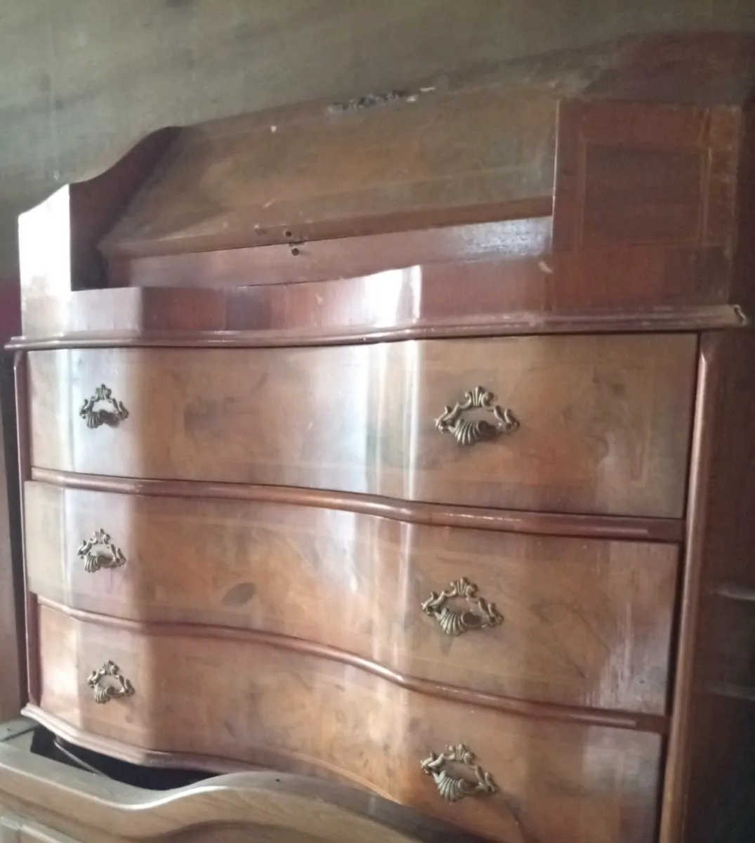 Old antique dresser - Image 1