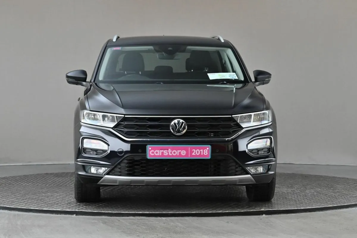 Volkswagen T-Roc 1.6TDI T-ROC DESIGN M6F 6SPD 115B - Image 2