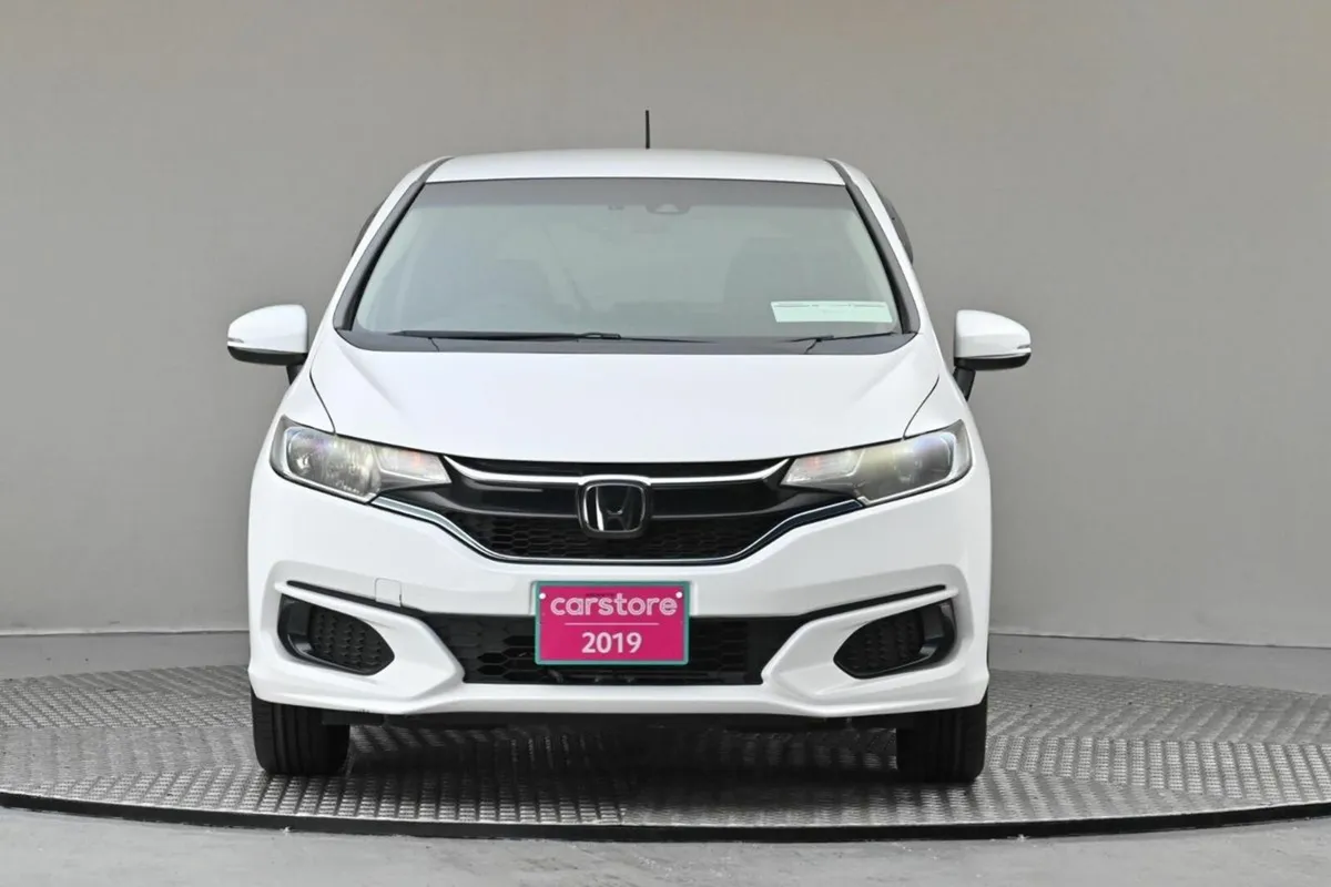Honda Fit 1.5 HYBRID AUTO **ANDROID CAR PLAYER**PR - Image 2