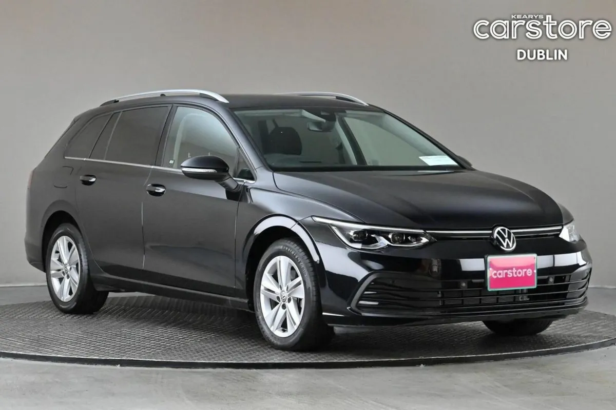 Volkswagen Golf *JAN 2026 PRICE NOW*1.0 eTSI DSG M - Image 1