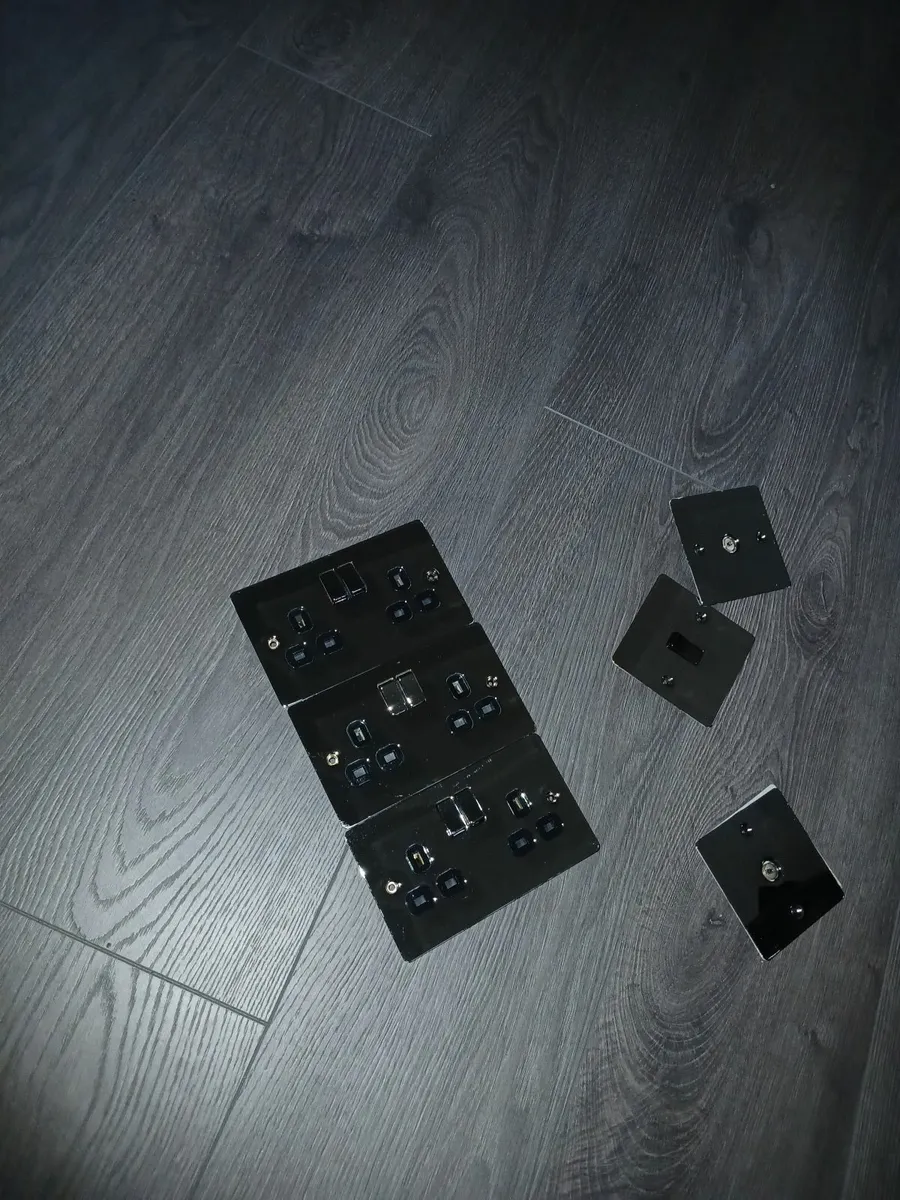 Light swithches - Image 2